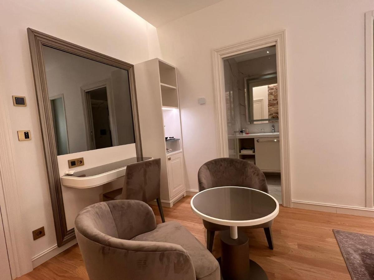 Martina Suites Rom Eksteriør billede